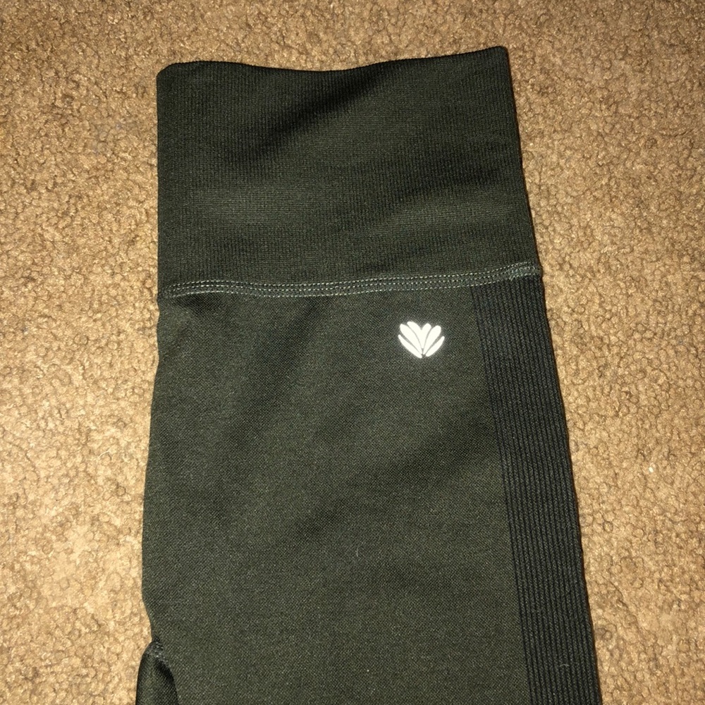 Forever 21 cropped leggings